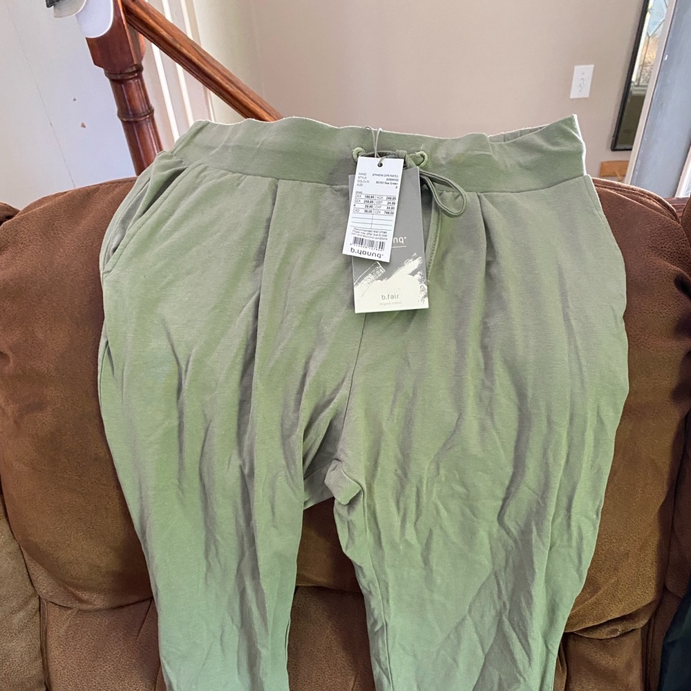 b.young Bypandina Capri pants